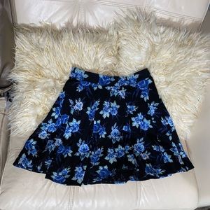 Women’s Small Floral Skirt